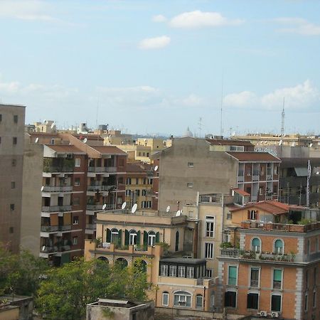 Appia Nuova Holiday B&B Рим Номер фото