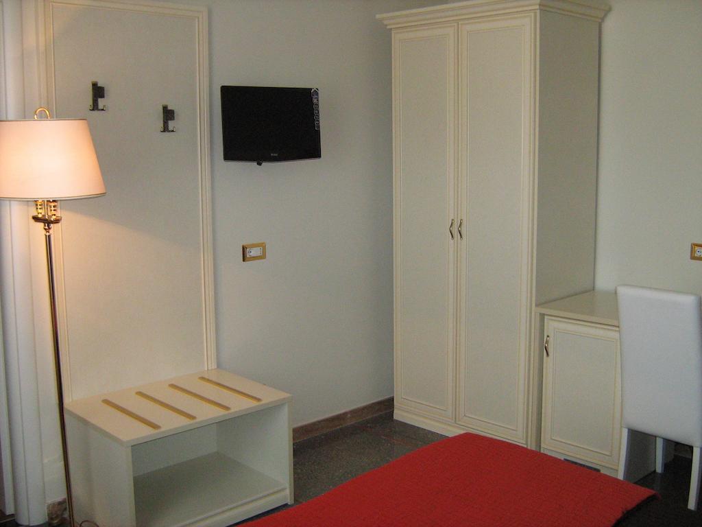 Appia Nuova Holiday B&B Рим Номер фото